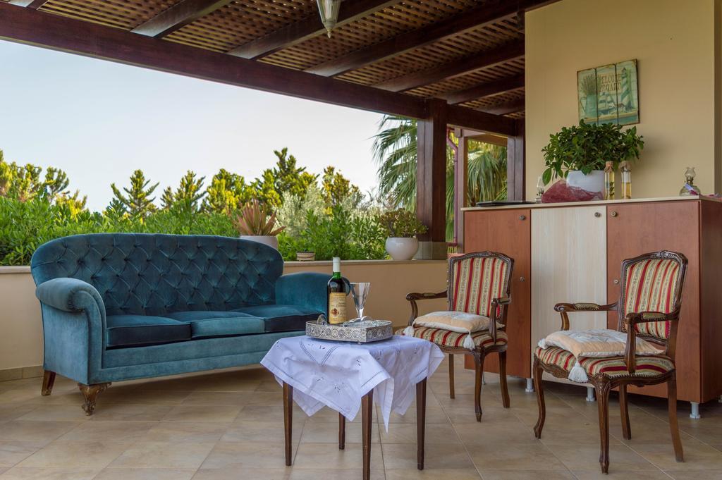 Luxury Villa การ์เตรอส ภายนอก รูปภาพ