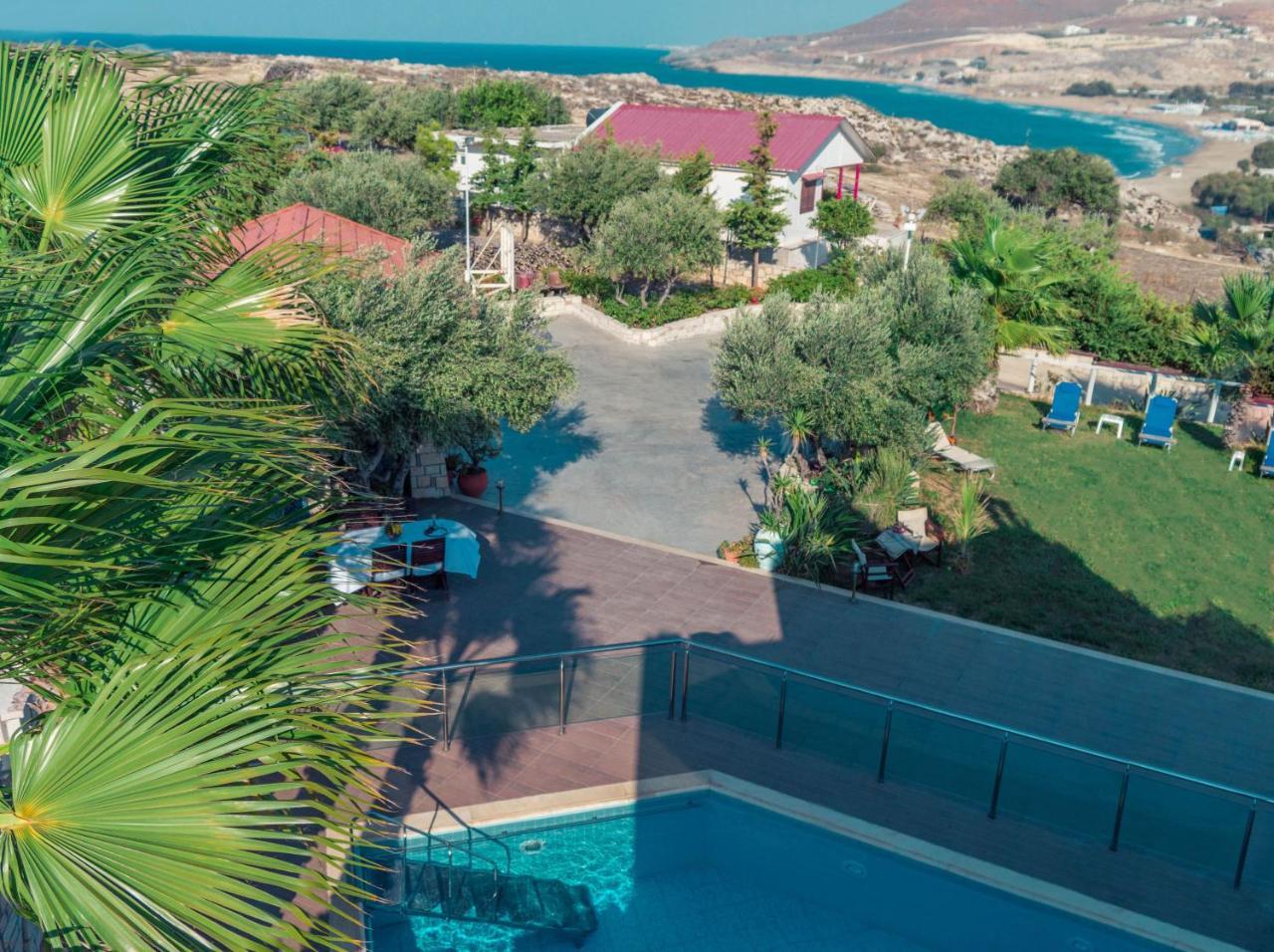 Luxury Villa การ์เตรอส ภายนอก รูปภาพ